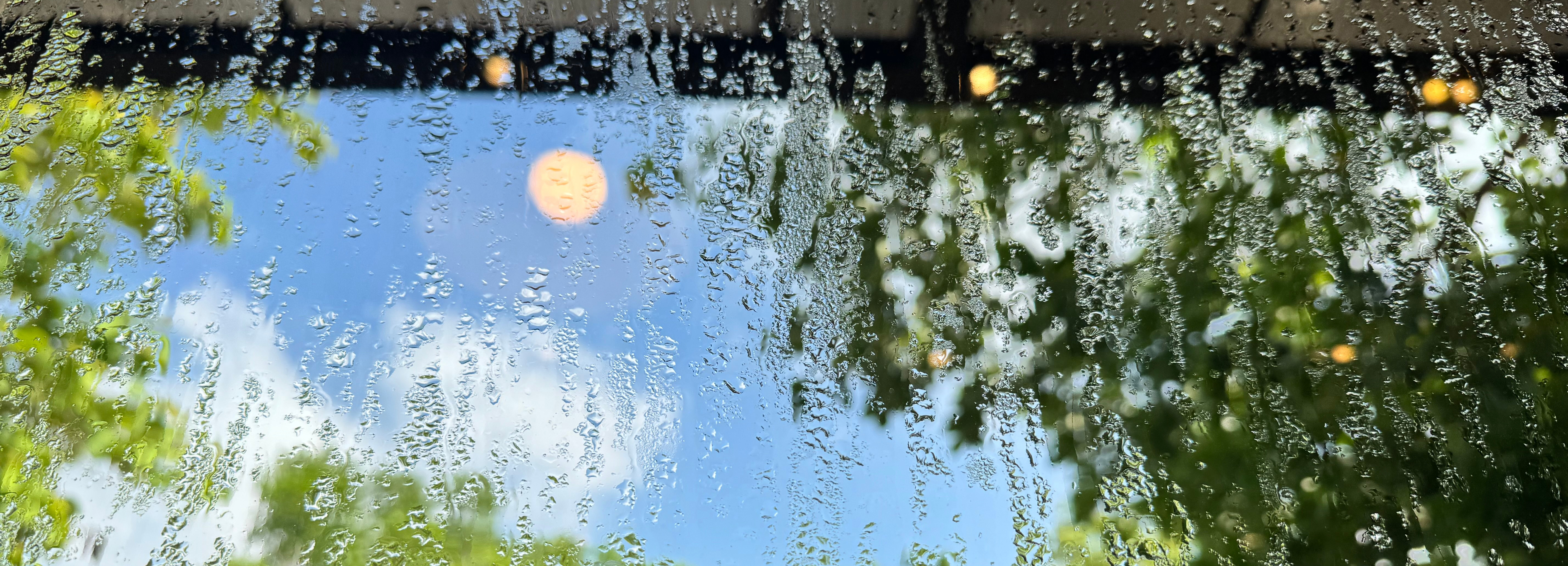 電気容量を気にせず省エネを実現！夏季高湿度対策と快適性向上に有効な調湿空調システムとは
